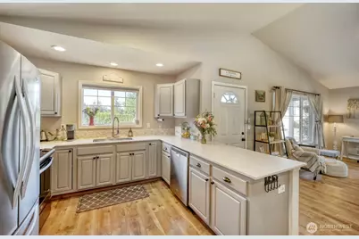 18001 109th Street Ct E, Bonney Lake, WA 98391 - Photo 7