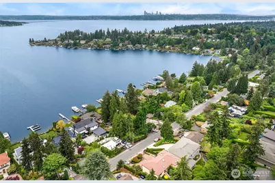 9510 Lake Washington Boulevard NE, Bellevue, WA 98004 - Photo 11