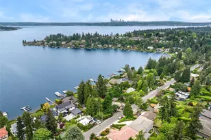 9510 Lake Washington Blvd NE, Bellevue, WA 98004 - Photo 11