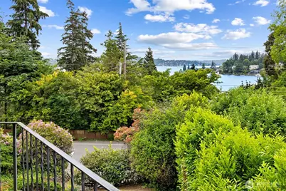 9510 Lake Washington Boulevard NE, Bellevue, WA 98004 - Photo 5