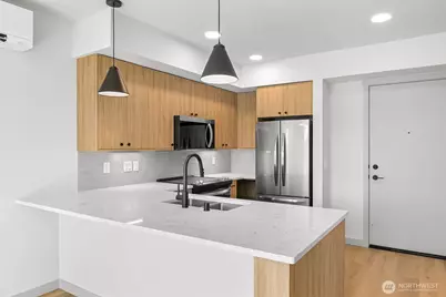 820 N State Street #611, Bellingham, WA 98225 - Photo 5