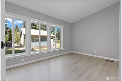 35105 34th Avenue E, Eatonville, WA 98328 - Photo 21