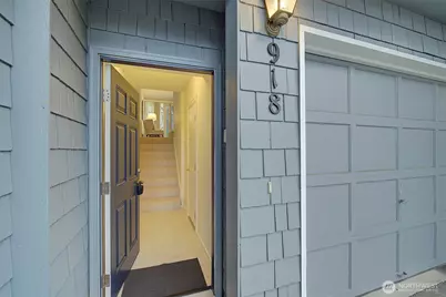 918 N 165th Street #6, Shoreline, WA 98133 - Photo 1