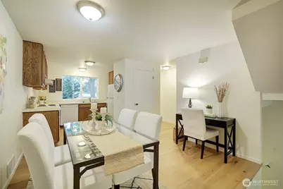 918 N 165th Street #6, Shoreline, WA 98133 - Photo 7