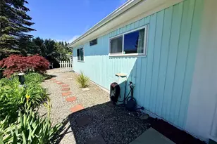 1410 Alonda Ln NE, Olympia, WA 98516 - Photo 3