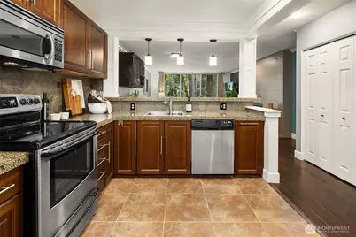 17001 Inglewood Road NE #M211, Kenmore, WA 98028 - Photo 11