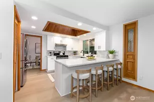 3733 221st Ave SE, Sammamish, WA 98075 - Photo 9