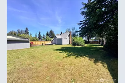10216 Ainsworth Avenue S, Tacoma, WA 98444 - Photo 33