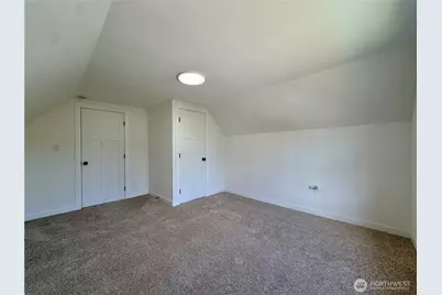 10216 Ainsworth Avenue S, Tacoma, WA 98444 - Photo 29