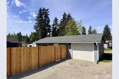 10216 Ainsworth Avenue S, Tacoma, WA 98444 - Photo 3