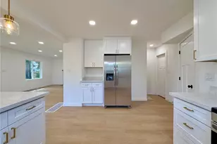 10216 Ainsworth Ave S, Tacoma, WA 98444 - Photo 13