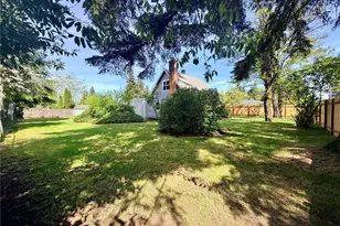 10216 Ainsworth Ave S, Tacoma, WA 98444 - Photo 7