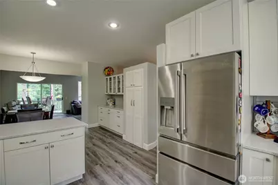 1953 Lake Whatcom Boulevard #4B, Bellingham, WA 98229 - Photo 11