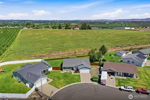 2115 S 68th Ave, Yakima, WA 98909 - Photo 3