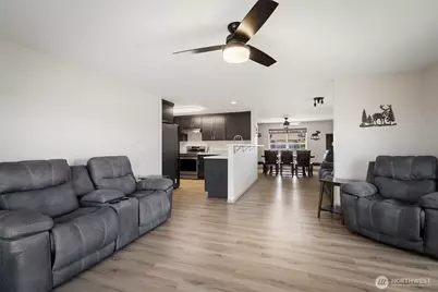 2115 S 68th Avenue, Yakima, WA 98909 - Photo 5