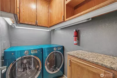 1910 Evergreen Park Drive SW #504, Olympia, WA 98502 - Photo 17