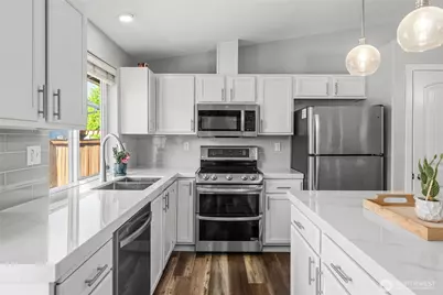 11003 184th Avenue E, Bonney Lake, WA 98391 - Photo 15