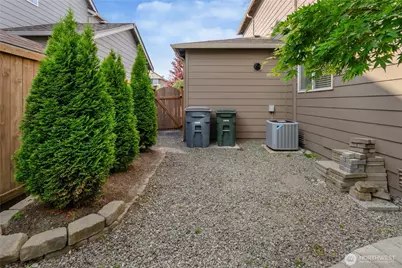 10582 191st Street E, Puyallup, WA 98374 - Photo 35