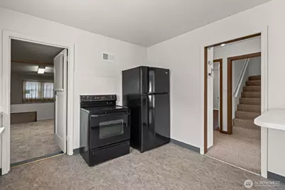 205 W Saar Street, Kent, WA 98032 - Photo 15