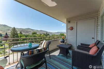 808 W Manson Road #B303, Chelan, WA 98816 - Photo 11
