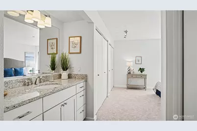 10101 SE 3rd Street #202, Bellevue, WA 98004 - Photo 17