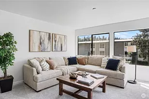 10101 SE 3rd St, Bellevue, WA 98004 - Photo 5