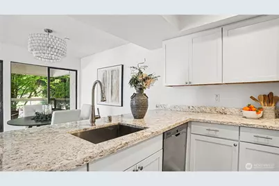 10101 SE 3rd Street #202, Bellevue, WA 98004 - Photo 13