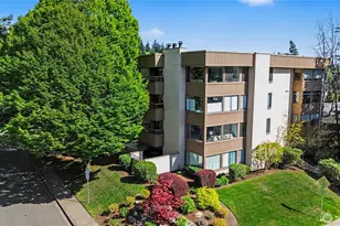 10101 SE 3rd St, Bellevue, WA 98004 - Photo 1