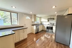 1836 NE 16th St, Renton, WA 98056 - Photo 5