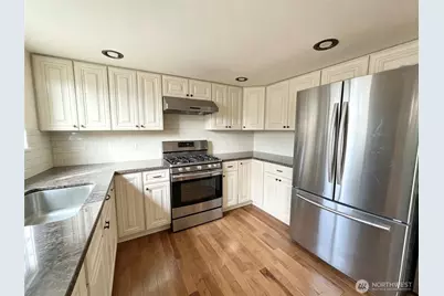1836 NE 16th Street, Renton, WA 98056 - Photo 3