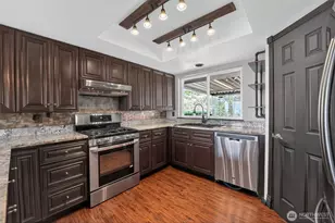 1531 Vista Dr, Puyallup, WA 98372 - Photo 9
