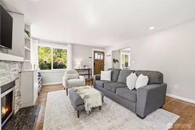 9416 5th Avenue NE, Seattle, WA 98115 - Photo 5