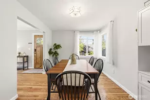 9416 5th Ave NE, Seattle, WA 98115 - Photo 9