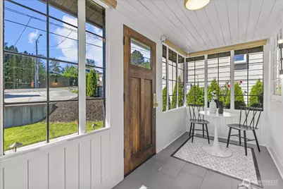 4010 NE 95th Street, Seattle, WA 98115 - Photo 3