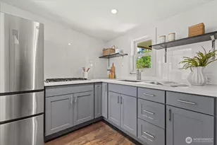 4010 NE 95th St, Seattle, WA 98115 - Photo 27