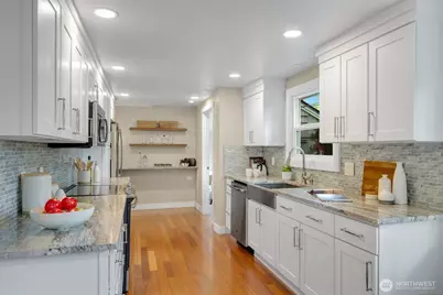 3700 NE 74th Place, Seattle, WA 98115 - Photo 9