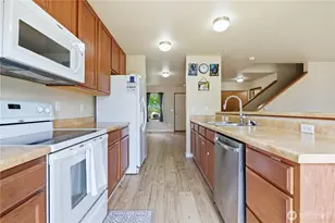 10007 Dragt St SE, Yelm, WA 98597 - Photo 7