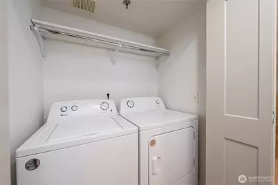 19410 Bothell Way NE #D102, Bothell, WA 98011 - Photo 19