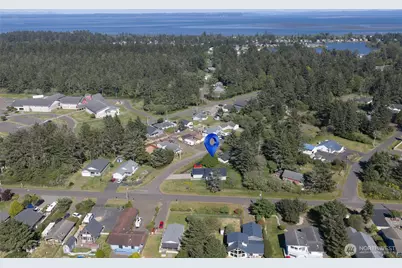 372 Canal Drive SE, Ocean Shores, WA 98569 - Photo 37