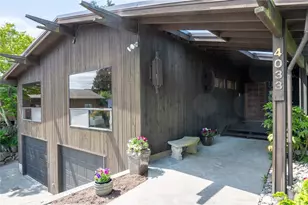 4033 52nd Pl SW, Seattle, WA 98116 - Photo 3