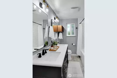 8627 34th Avenue SW, Seattle, WA 98126 - Photo 13