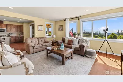 4802 Hunttings Lane, Mukilteo, WA 98275 - Photo 9