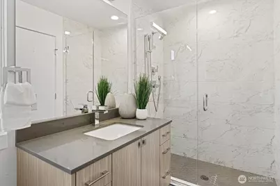 2310 W Newton Street, Seattle, WA 98199 - Photo 15