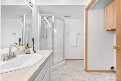 705 N State Street #202, Bellingham, WA 98225 - Photo 23