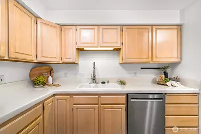 705 N State Street #202, Bellingham, WA 98225 - Photo 11