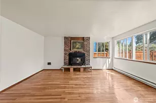 13721 37th Ave NE, Seattle, WA 98125 - Photo 5