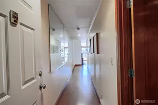 153 Madison Ave N, Bainbridge Island, WA 98110 - Photo 5