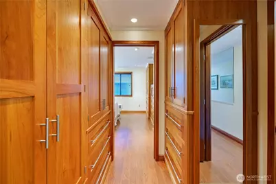 153 Madison Avenue N, Bainbridge Island, WA 98110 - Photo 25