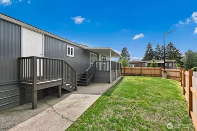 12200 Stone Avenue N #38, Seattle, WA 98133 - Photo 23