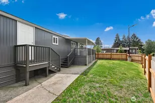 12200 Stone Ave N, Seattle, WA 98133 - Photo 23